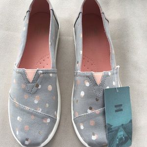 Toms polka dot print shoe